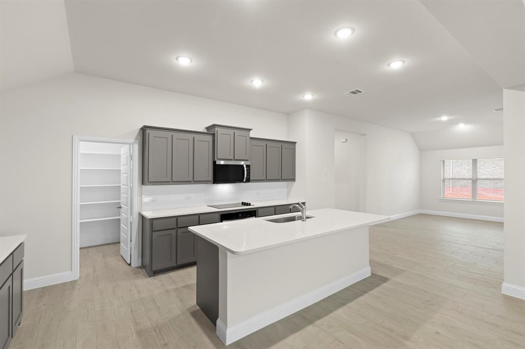 6208 Havature Way Property Photo 8