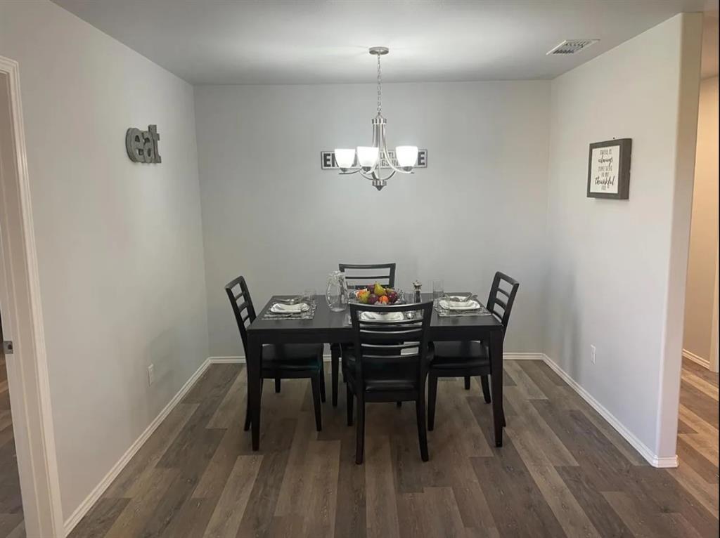 8424 10th Place Property Photo 13