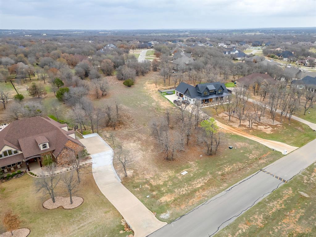 720 S Sugartree Drive Property Photo 4