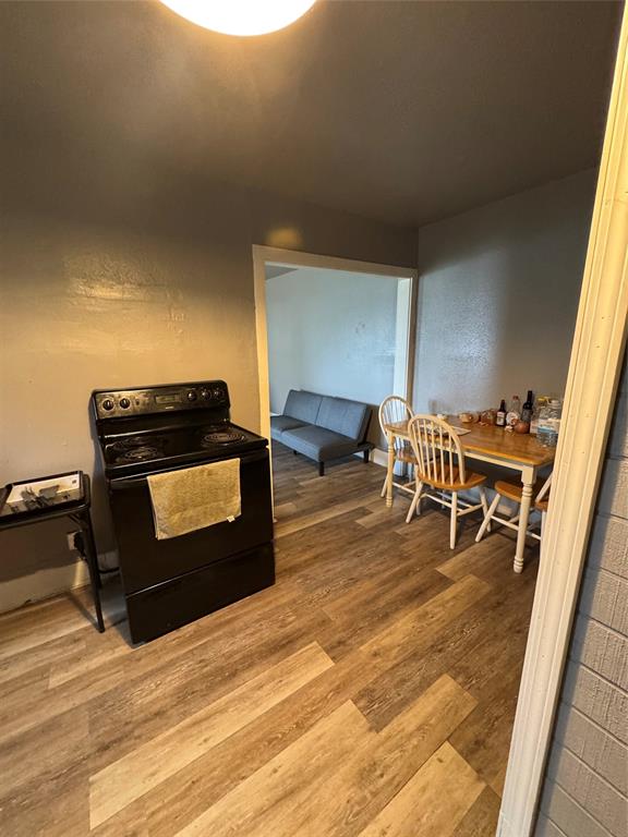 111 N Nueces Property Photo 3