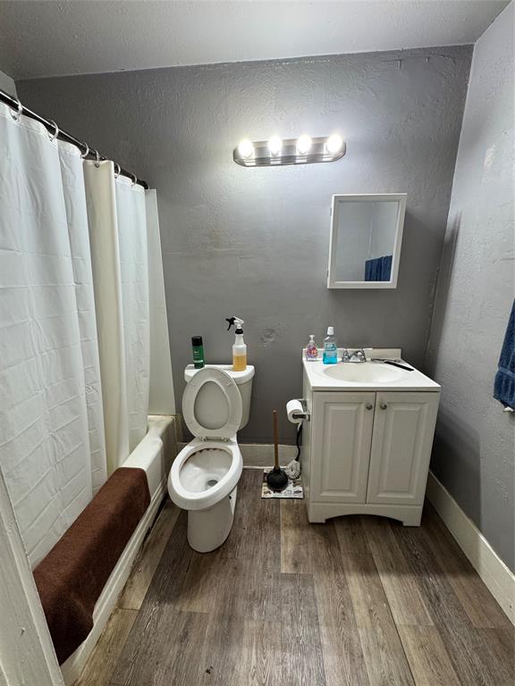 111 N Nueces Property Photo 4