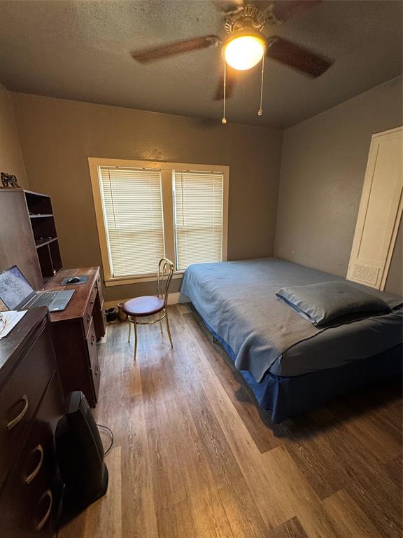 111 N Nueces Property Photo 5