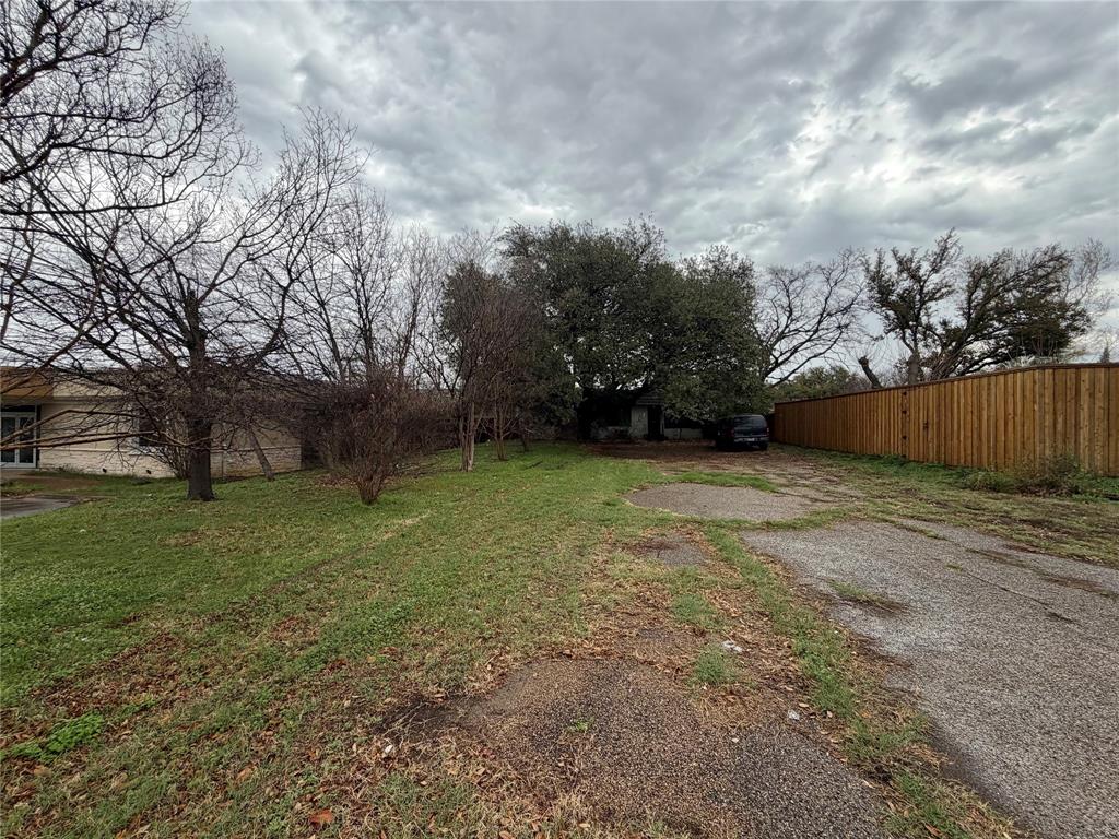 2571 Valley View Lane Property Photo 1
