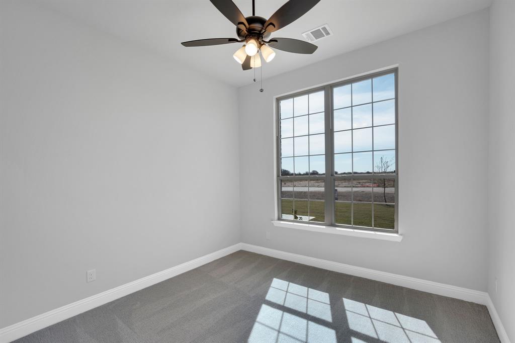 128 Lila Lake Drive Property Photo 20