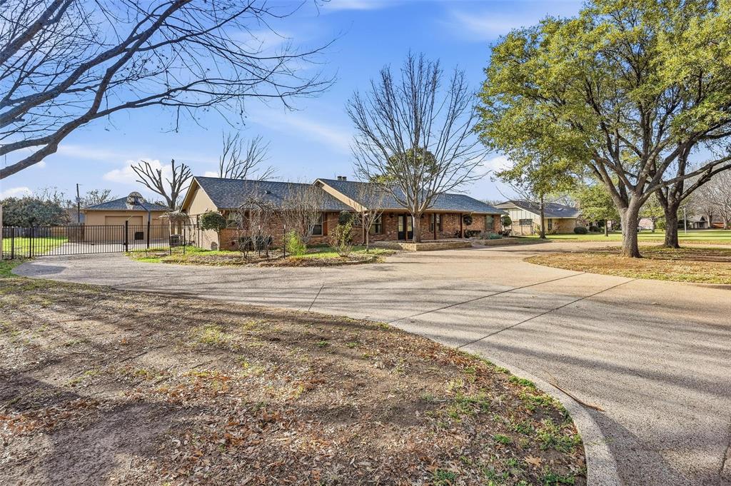 6208 Windsong Drive Property Photo 3