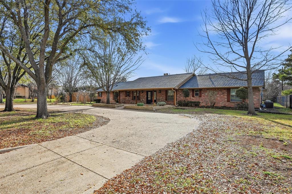 6208 Windsong Drive Property Photo 4