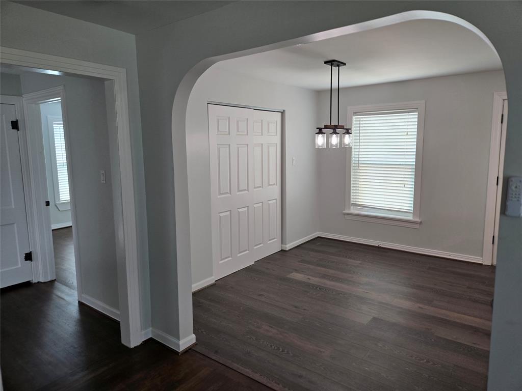 404 S Pecan Street Property Photo 8