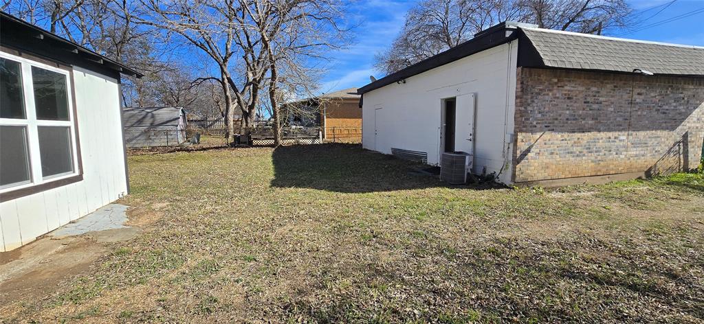 227 Texas Street Property Photo 9