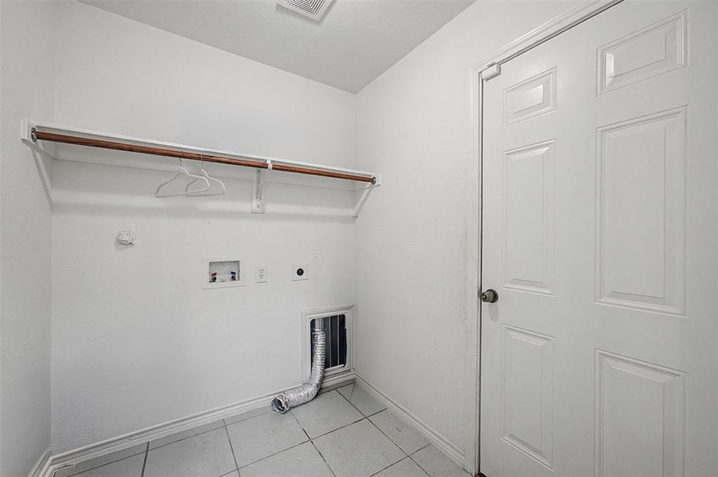 4525 Warbler Lane Property Photo 19