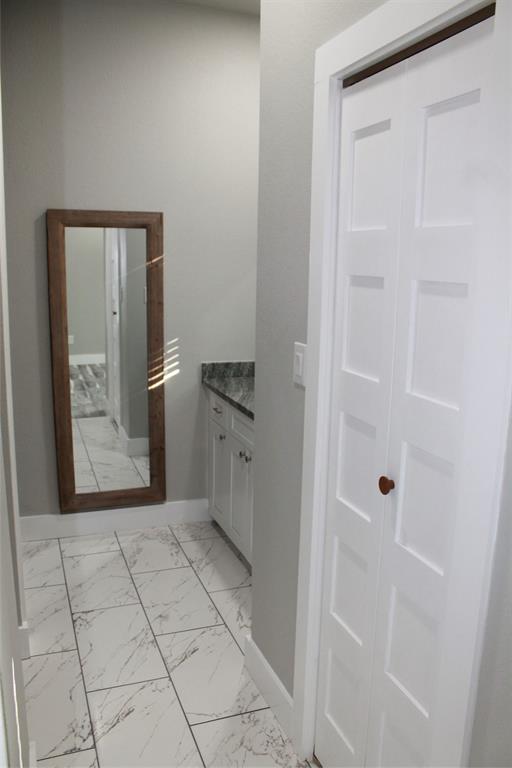 104 S Hubbard Street Property Photo 13