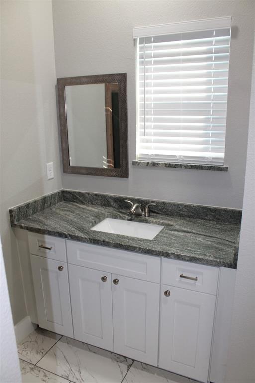 104 S Hubbard Street Property Photo 14