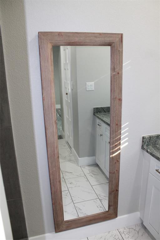 104 S Hubbard Street Property Photo 16
