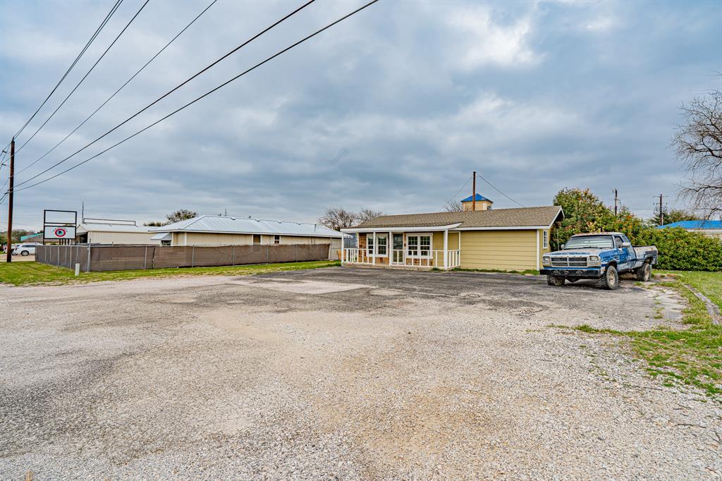 301 Eastridge Road Property Photo 8