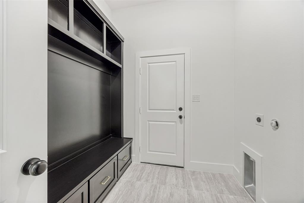 3910 Harlingen Property Photo 14