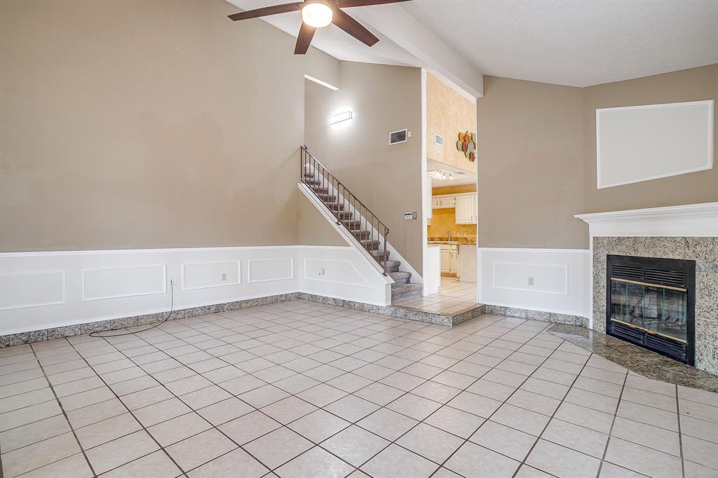 8129 County Road 804 Property Photo 5