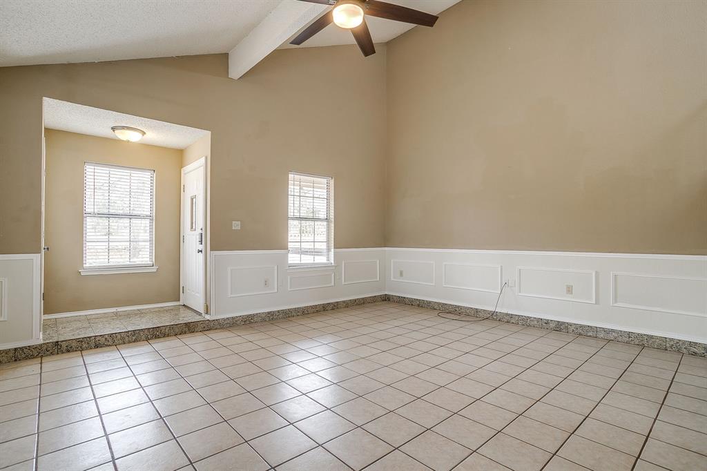 8129 County Road 804 Property Photo 6