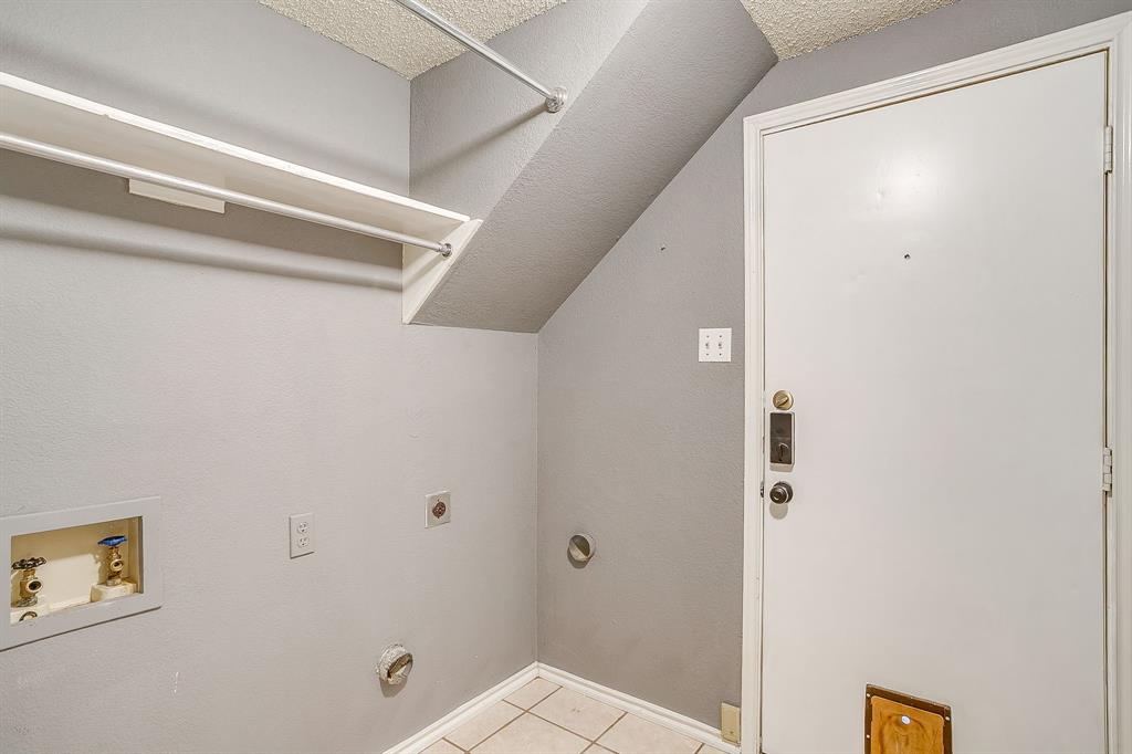 8129 County Road 804 Property Photo 27