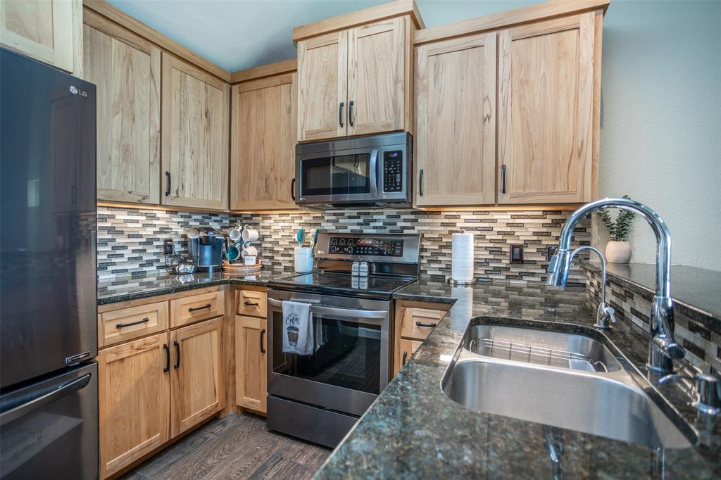 78 Park Lane Property Photo 27