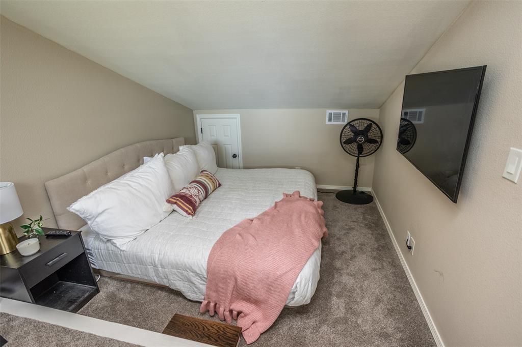 78 Park Lane Property Photo 31