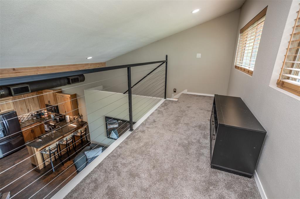 78 Park Lane Property Photo 32