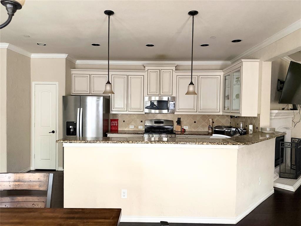 8924 Papa Trail Property Photo 5