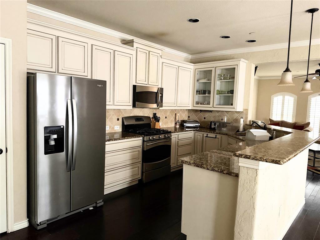 8924 Papa Trail Property Photo 6