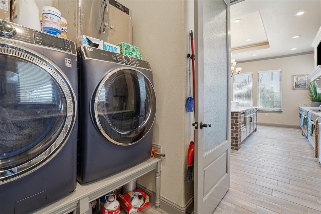186 Long Drive Property Photo 20