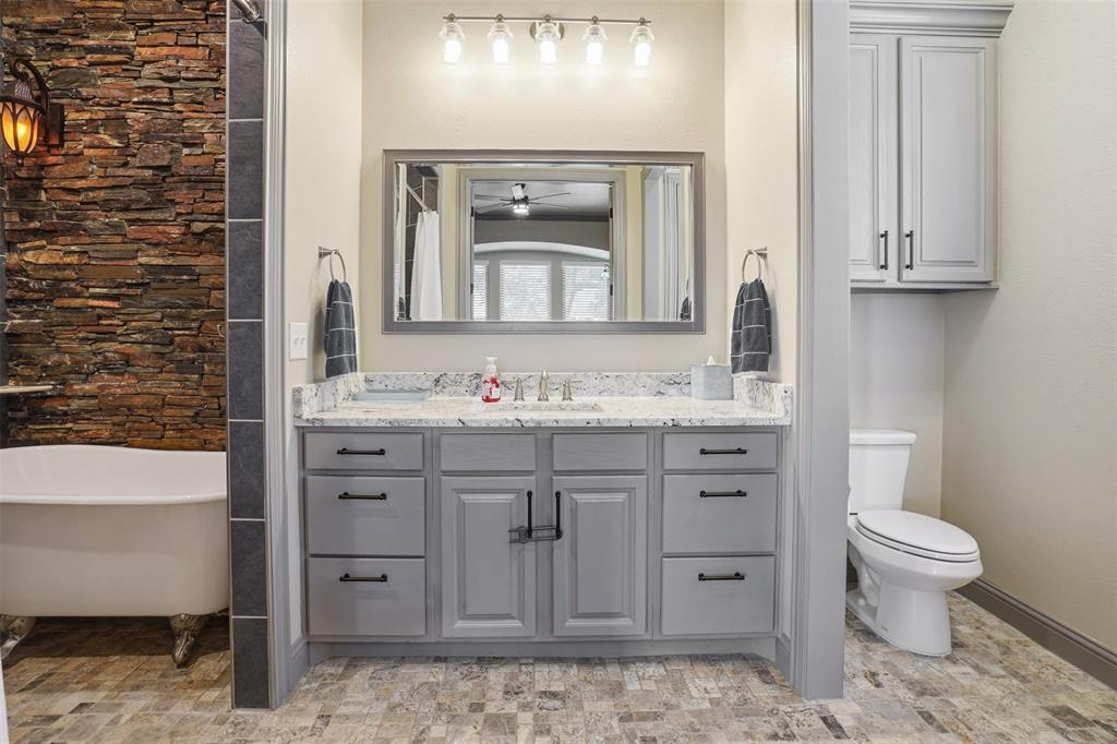 186 Long Drive Property Photo 28