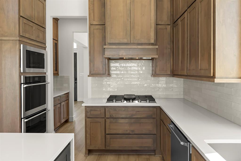 9812 Aiken Court Property Photo 13