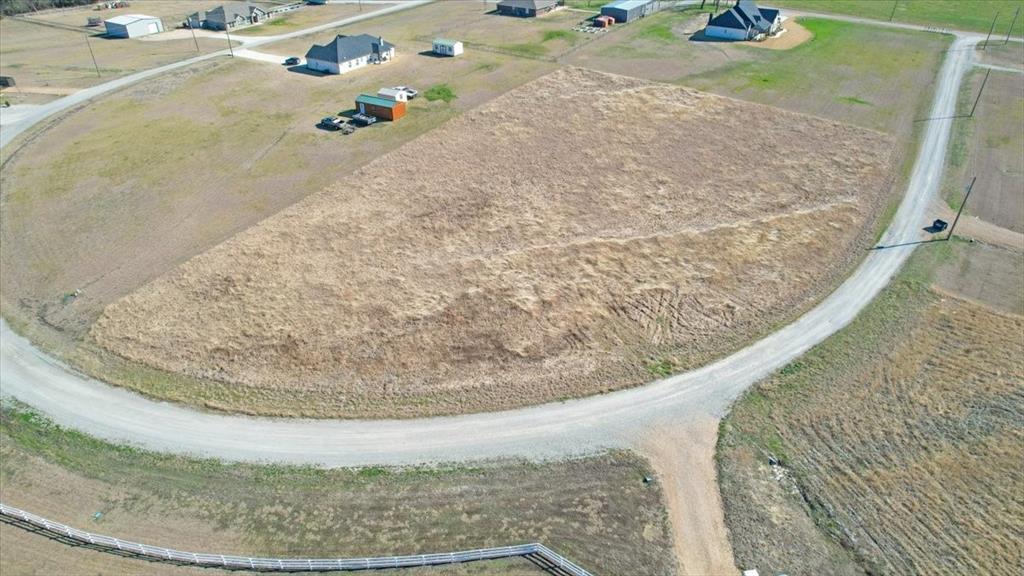 301 Marshall Circle Property Photo 2