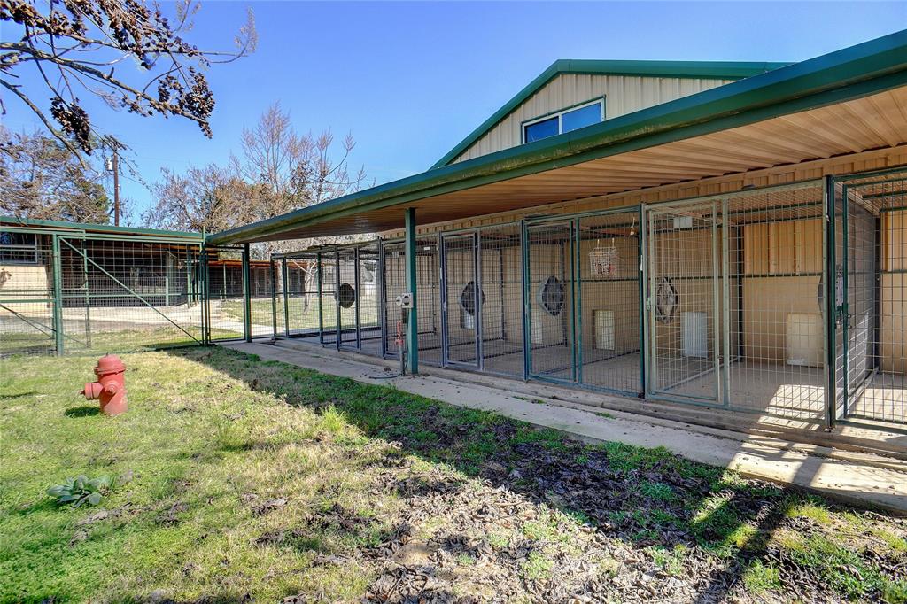 111 Farm Market 21 Property Photo 6