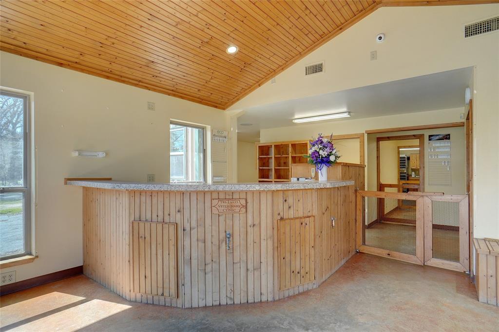 111 Farm Market 21 Property Photo 7