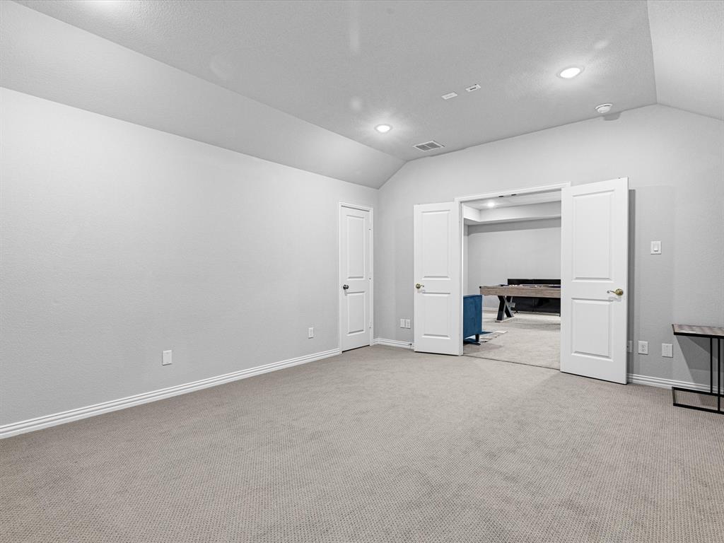 1606 Evening Primrose Drive Property Photo 28