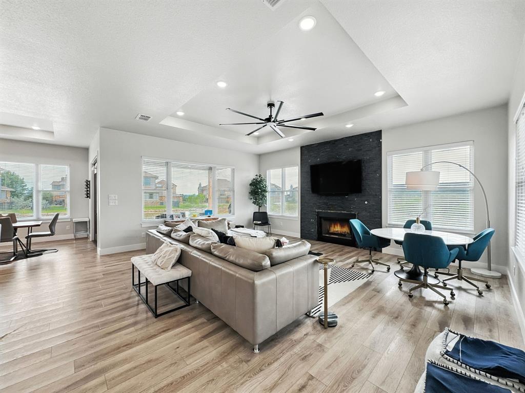 3007 Shoreside Point Property Photo 4