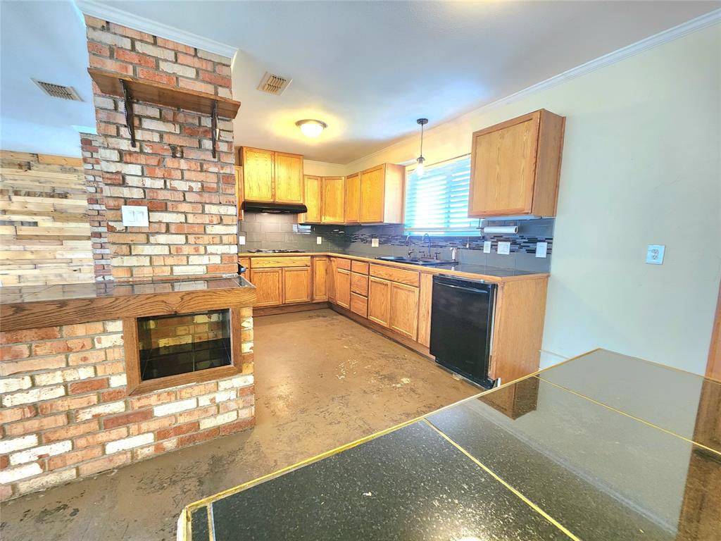 204 Ranch House Road Property Photo 10