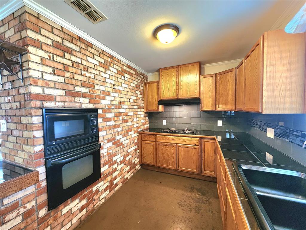 204 Ranch House Road Property Photo 11