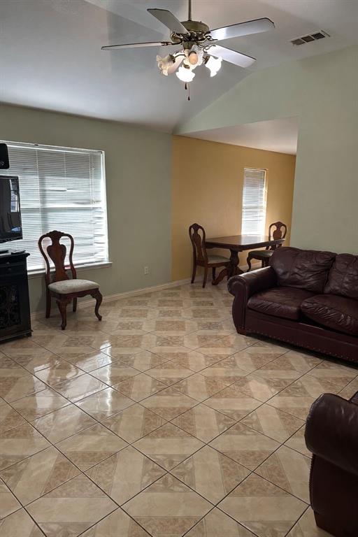 3819 Kiest Valley Court Property Photo 4