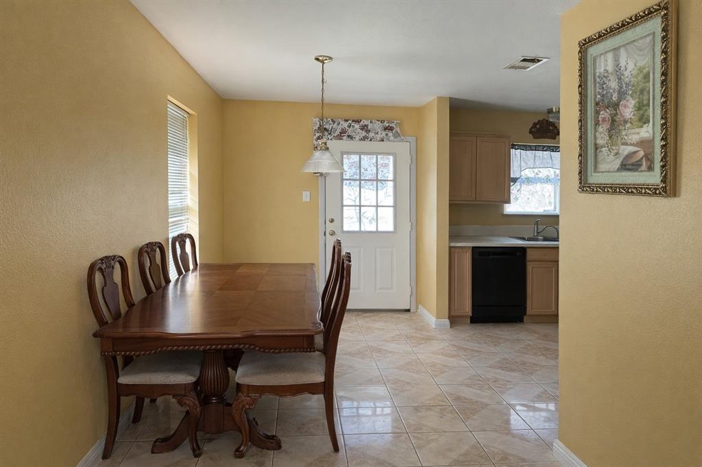 3819 Kiest Valley Court Property Photo 6