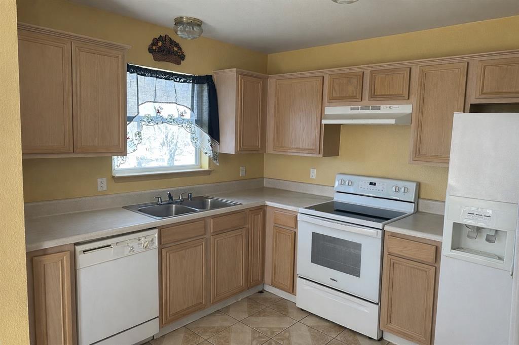 3819 Kiest Valley Court Property Photo 7