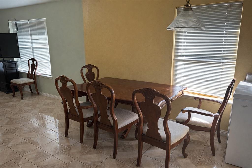 3819 Kiest Valley Court Property Photo 8