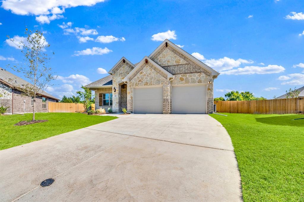 440 Steppe Property Photo 2