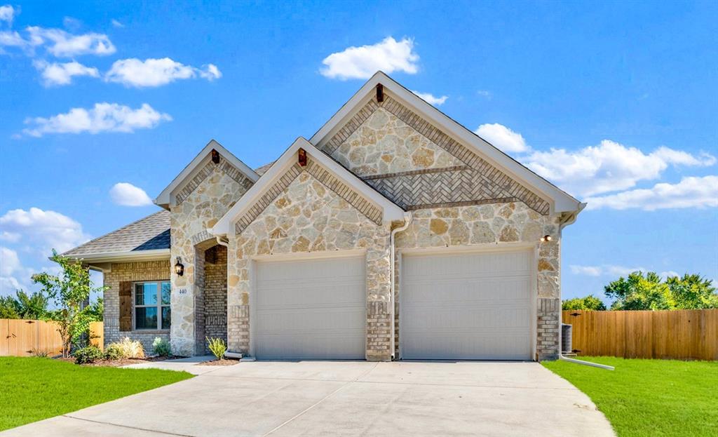 440 Steppe Property Photo 3