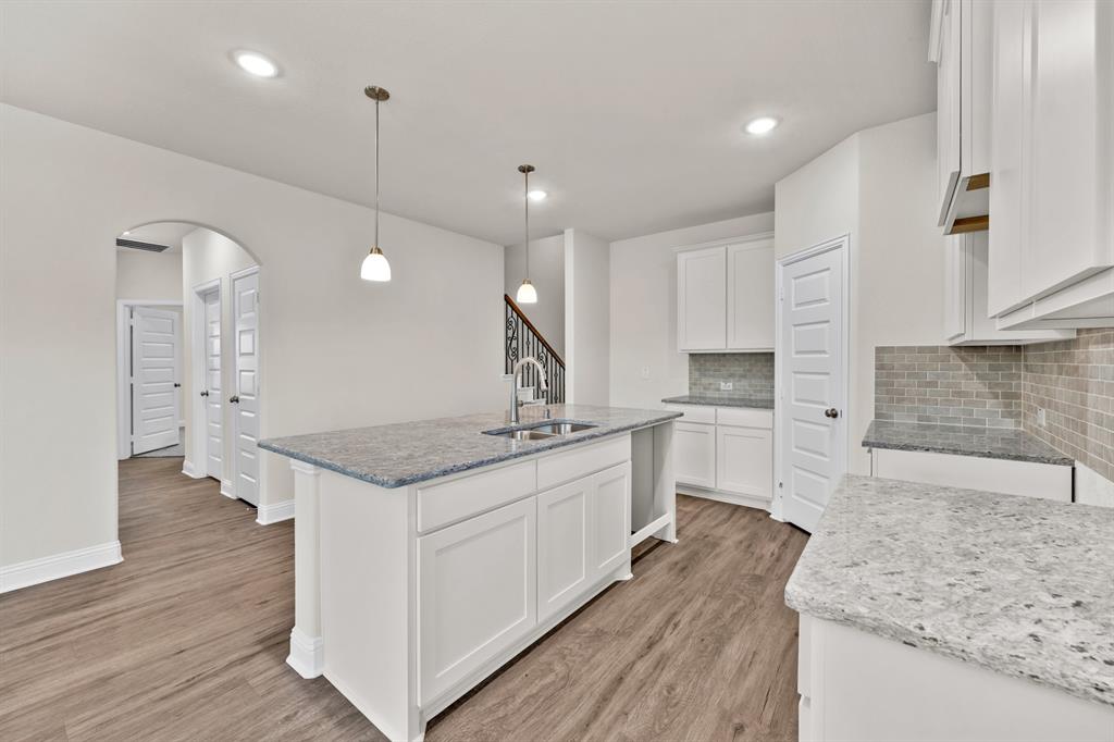 440 Steppe Property Photo 8