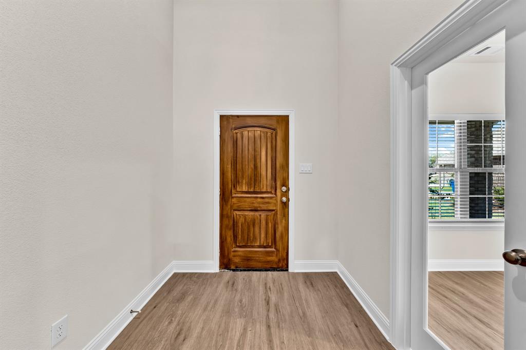 440 Steppe Property Photo 16