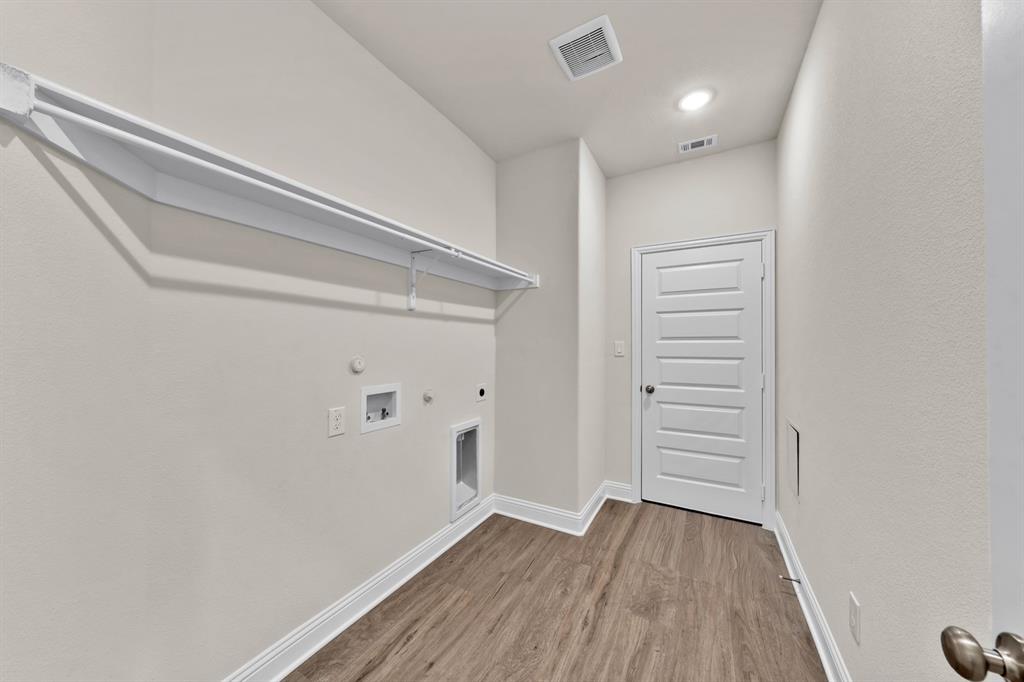 440 Steppe Property Photo 33