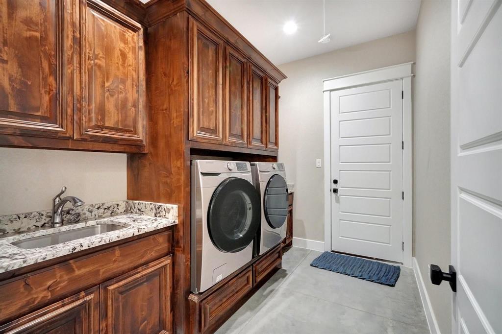 514 W Spring Street Property Photo 21