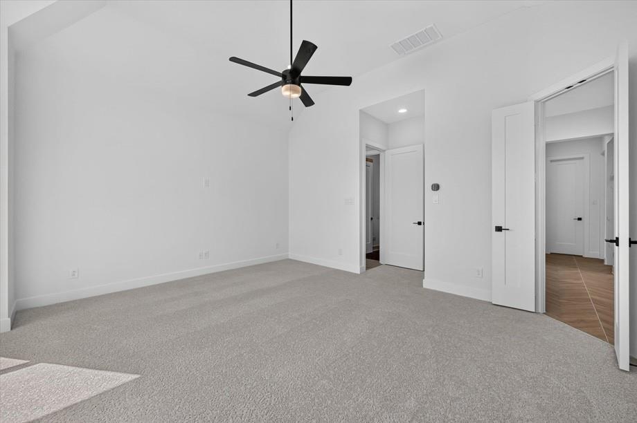 1812 Acoma Way Property Photo 11