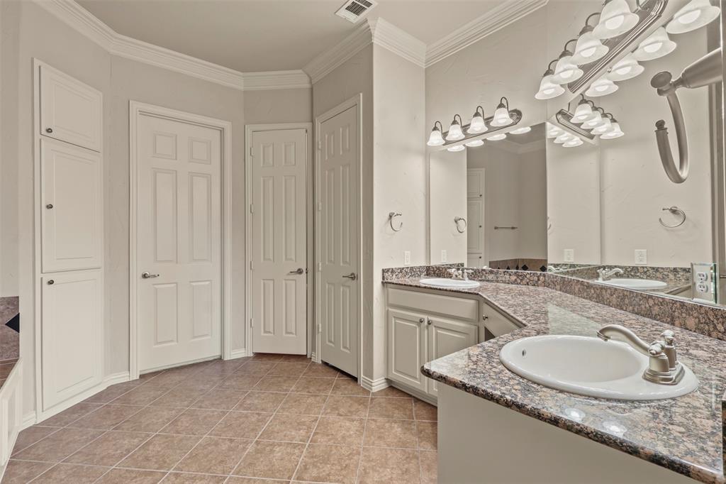 2388 Greymoore Drive Property Photo 13