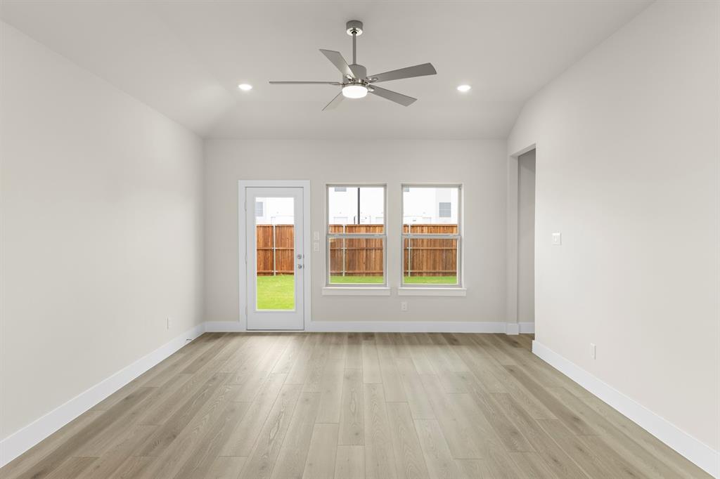 1324 Comal Drive Property Photo 10