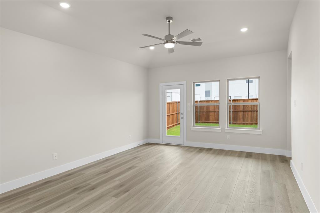 1324 Comal Drive Property Photo 11